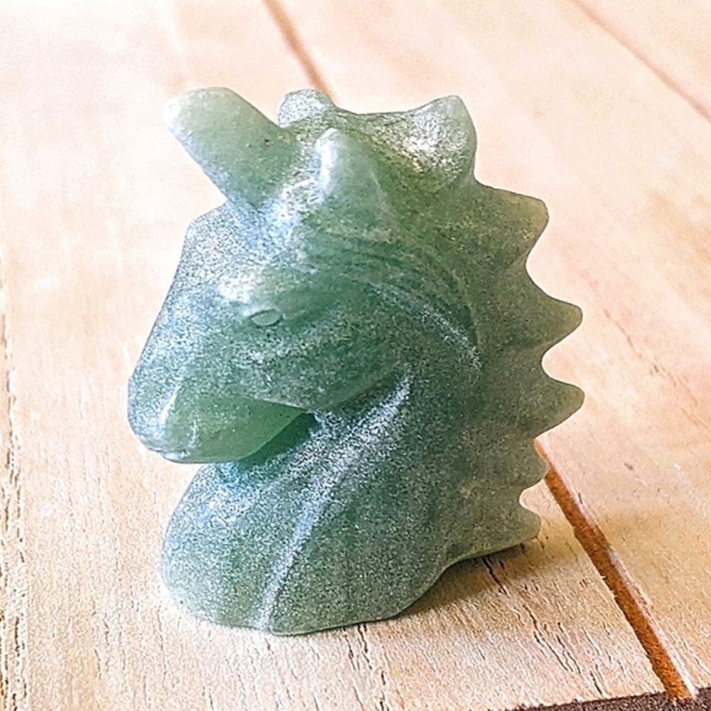 🦄 Lucky Unicorn 💚 Hetian Jade ⭐ semi precious Gemstone ✨carved MiNi Animal